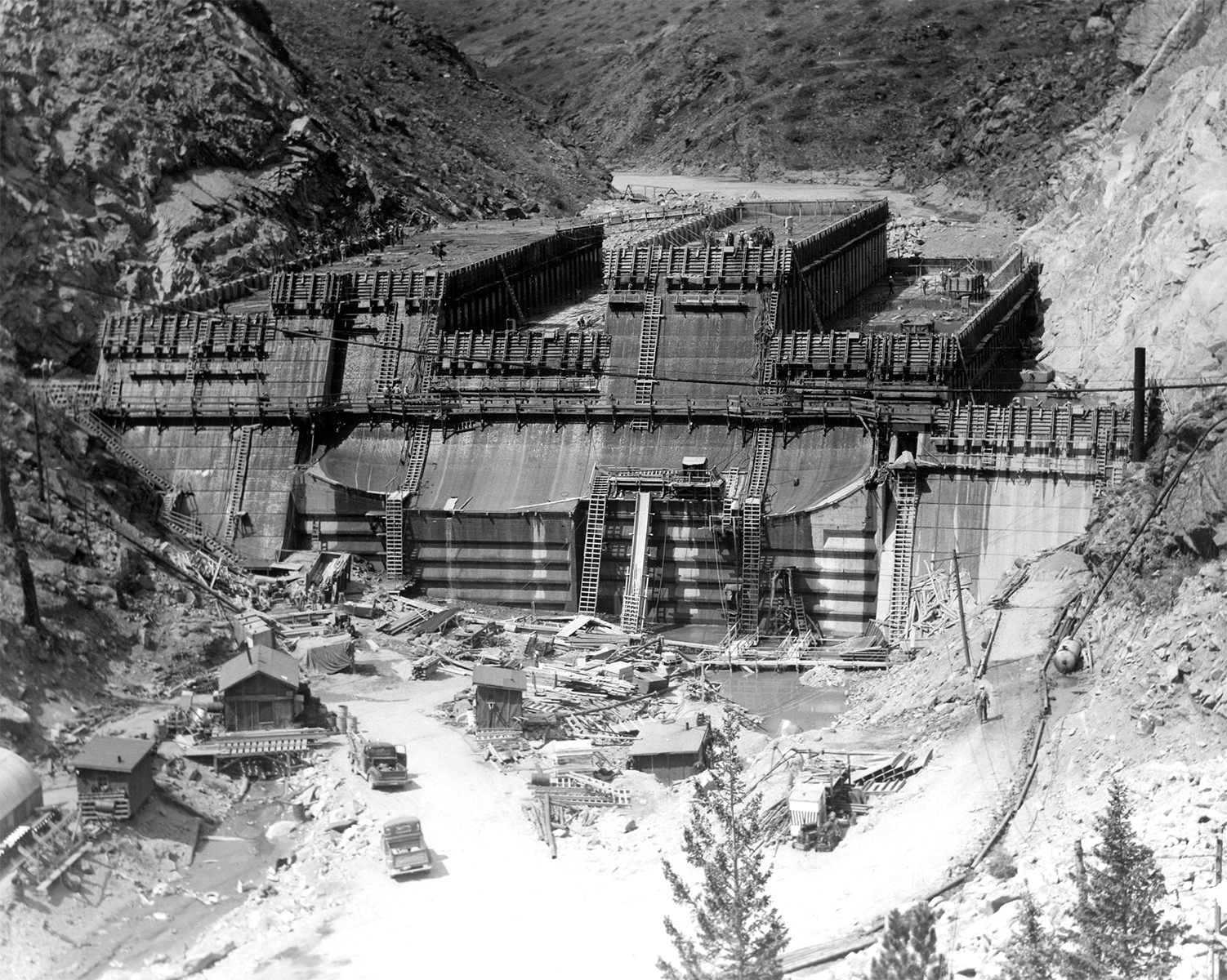 This is a photo from the 1950s showing Gross Dam under construction.