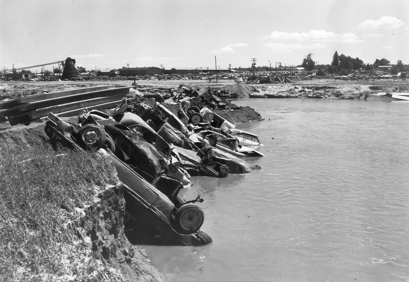 South Platte River Flood – June 16-17, 1965 Looking about due east – showing upstream of fill constructed to protect Conduits #19 &amp; 29. Original ground is in lower left corner. Taken by Hornback 6/25/65.