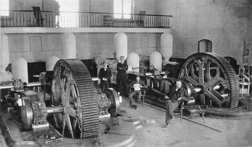 historical image of the pump house serving metro Denver in 1885.